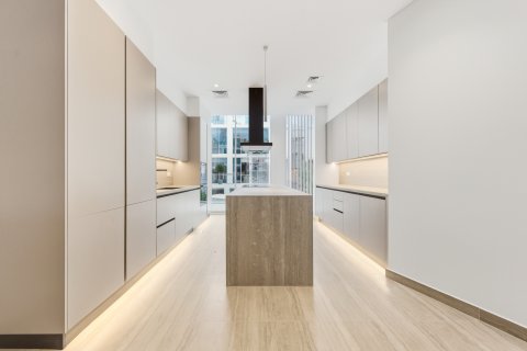 Kaupunkipientalo Al Barari, Dubai, Arabiemiraatit 4 makuuhuonetta, 240.25 m2 № 750168 - kuva 7
