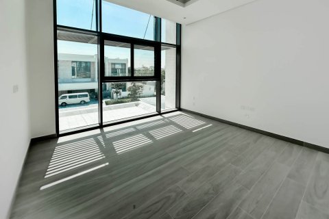 Vilë në Mohammed Bin Rashid City, Dubai, Emiratet e Bashkuara Arabe 4 dhoma gjumi, 595.72 m2. № 750167 - Foto 9