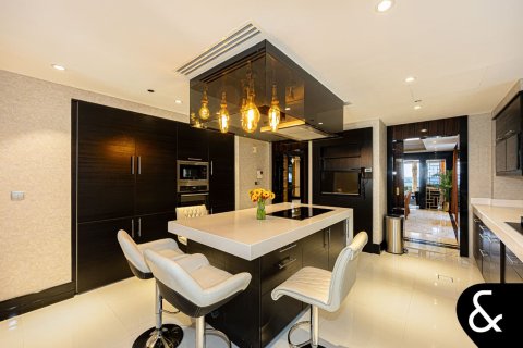 Villa itt: Palm Jumeirah, Dubai, EAE, 5 hálószoba, 1295 m², azonosító: 670875 - fénykép 9