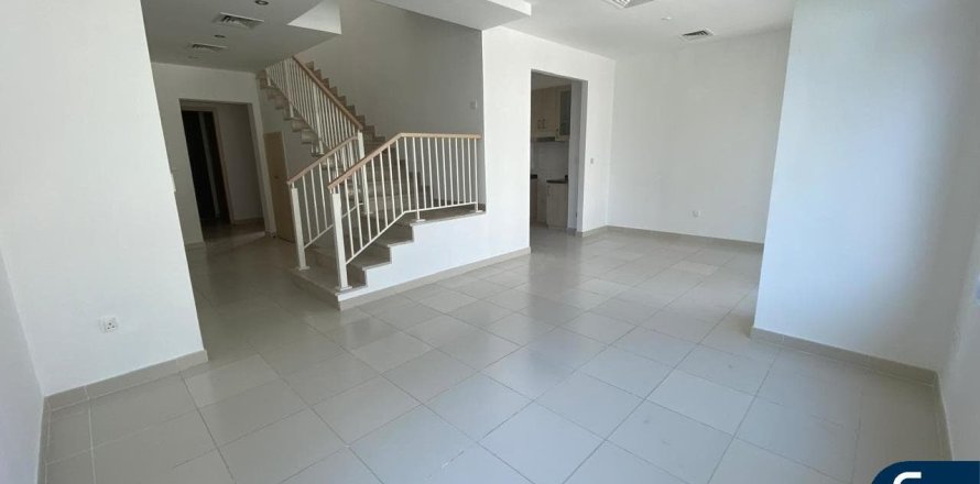 Villa itt: Reem, Dubai, EAE, 3 hálószoba, 238 m², azonosító: 670873