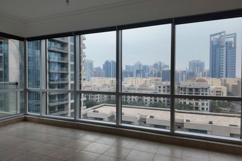 Снять в аренду квартиру в The Views, Дубай, ОАЭ 2 спальни, 128м2, № 696633 - фото 3