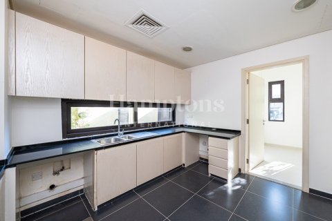 تاون هاوس للإيجار في داماك هيلز (أكويا باي داماك)، دبي، الإمارات العربية المتحدة 3 غرفة نوم ، 253.06777200 متر مربع ، رقم 696615 - صورة 3