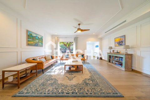 Βίλα σε Meadows, Dubai, ΗΑΕ 4 υπνοδωμάτια, 372 τ.μ. Αρ. 706549 - φωτογραφία 3