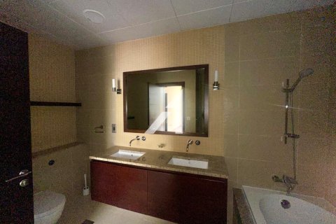 דירה להשכרה ב Dubai, איחוד האמירויות  2 חדרי שינה, 155.8 מ"ר, מספר 658511 - תמונה 15