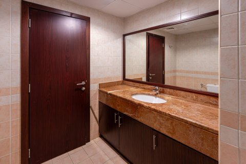 Apartment in Dubai Marina, Dubai, UAE 3 bedrooms, 361 sq.m. № 678810 - photo 19