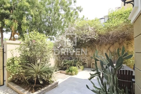 Vilë në Jumeirah Park, Dubai, Emiratet e Bashkuara Arabe 4 dhoma gjumi, 454 m2. № 684294 - Foto 20