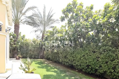 Vilë në Jumeirah Park, Dubai, Emiratet e Bashkuara Arabe 4 dhoma gjumi, 454 m2. № 684294 - Foto 19