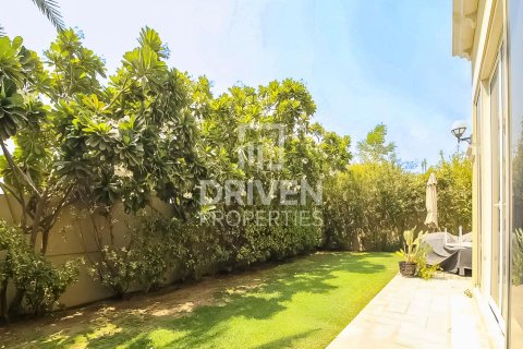 Vilë në Jumeirah Park, Dubai, Emiratet e Bashkuara Arabe 4 dhoma gjumi, 454 m2. № 684294 - Foto 27