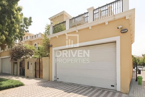 Vilë në Jumeirah Park, Dubai, Emiratet e Bashkuara Arabe 4 dhoma gjumi, 454 m2. № 684294 - Foto 25