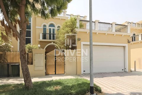 Vilë në Jumeirah Park, Dubai, Emiratet e Bashkuara Arabe 4 dhoma gjumi, 454 m2. № 684294 - Foto 23