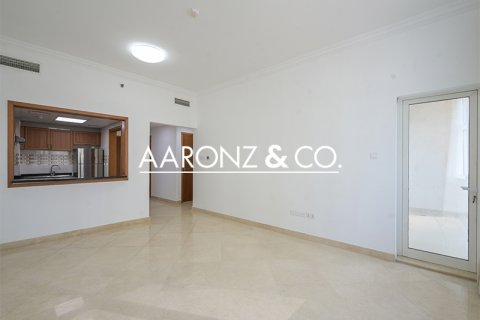 Appartamento in affitto a Dubai Marina, Dubai, EAU 1 camera da letto, 81 mq. № 685848 - foto 2