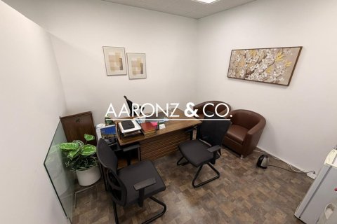 Bureau à louer à Business Bay, Dubai, EAU 107 m2 № 685843 - photo 8