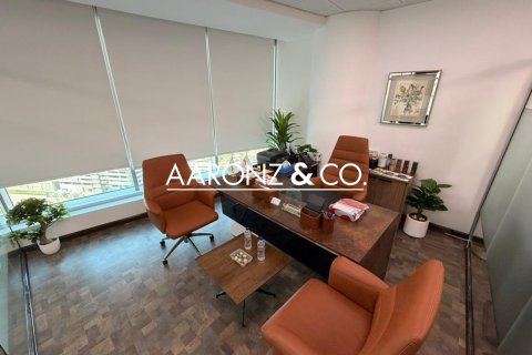 Bureau à louer à Business Bay, Dubai, EAU 107 m2 № 685843 - photo 6