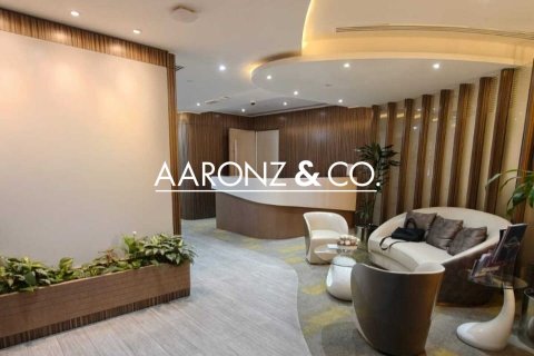 Bureau à louer à Business Bay, Dubai, EAU 536 m2 № 685846 - photo 15