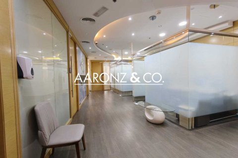 Bureau à louer à Business Bay, Dubai, EAU 536 m2 № 685846 - photo 16