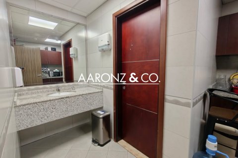 Bureau à louer à Business Bay, Dubai, EAU 282 m2 № 685844 - photo 19