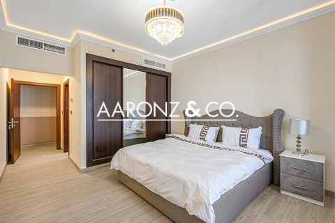Appartamento in affitto a Dubai Marina, Dubai, EAU 4 camere da letto, 298 mq. № 685849 - foto 3