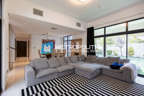 Vila na Yas Island, Abu Dhabi, SAE 5 ložnice, 637.1 m² Č.: 630074 - fotografie 10