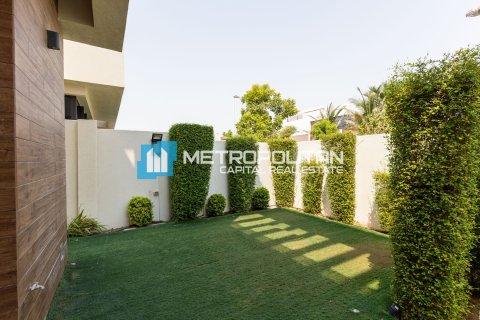 Vila na Yas Island, Abu Dhabi, SAE 5 ložnice, 637.1 m² Č.: 630074 - fotografie 25