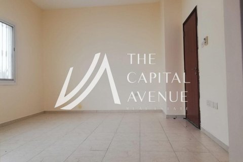 Vila di Abu Dhabi, UAE 4 bilik tidur, 248.79 meter persegi № 737189 - foto 12