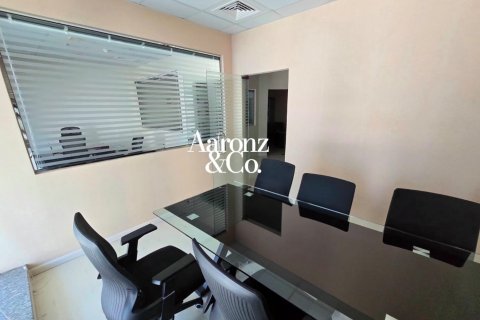 Toimisto Business Bay, Dubai, Arabiemiraatit 66 m2 № 710435 - kuva 2