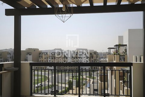 Al Quoz, Dubai, UAE의 판매용 아파트 75.9제곱미터 번호 742356 - 사진 10
