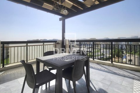 Al Quoz, Dubai, UAE의 판매용 아파트 75.9제곱미터 번호 742356 - 사진 8