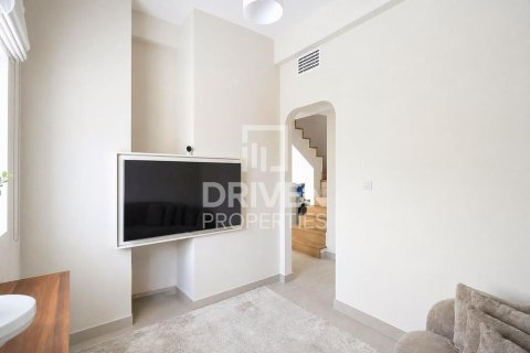 Vilë në Arabian Ranches, Dubai, Emiratet e Bashkuara Arabe 4 dhoma gjumi, 273.41 m2. № 755599 - Foto 16