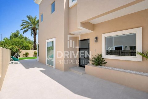 Vilë në Arabian Ranches, Dubai, Emiratet e Bashkuara Arabe 4 dhoma gjumi, 273.41 m2. № 755599 - Foto 25