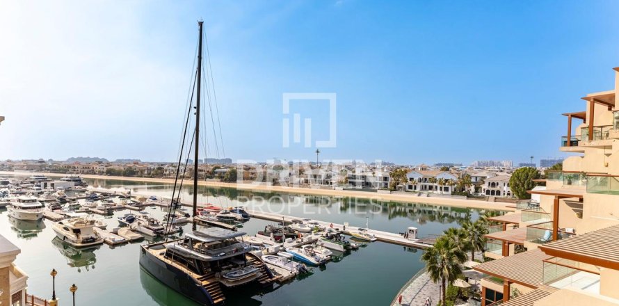 Apartment in Palm Jumeirah, Dubai, UAE 1 room, 51 sq.m. № 742935