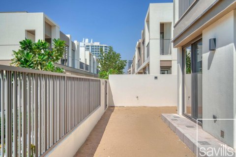Villa in Tilal Al Ghaf, Dubai, UAE 4 bedrooms, 227 sq.m. № 647398 - photo 18
