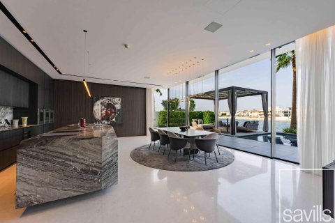 Villa in Palm Jumeirah, Dubai, UAE 5 bedrooms, 1503 sq.m. № 647397 - photo 6