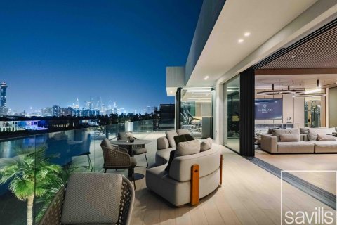 Villa in Palm Jumeirah, Dubai, UAE 5 bedrooms, 1503 sq.m. № 647397 - photo 18