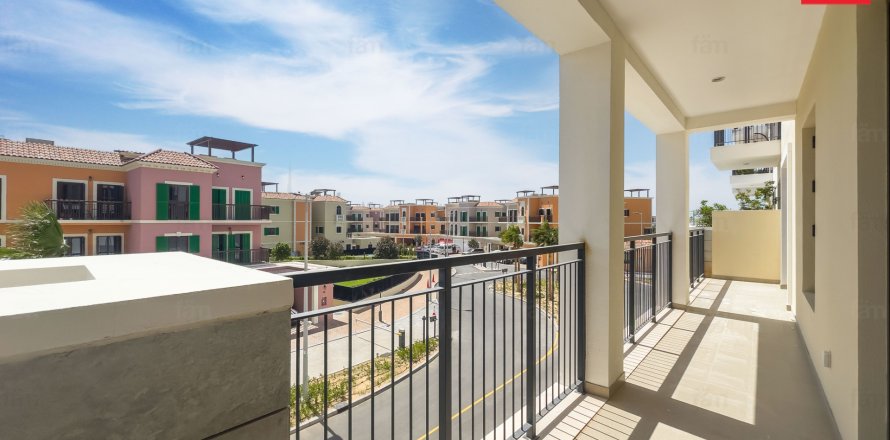 Korter asukohaga Dubai, AÜE: 2 magamistoaga, 125.8 m² Nr 702445