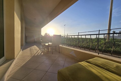 Apartmán v Al Hamra Village, Ras Al Khaimah, SAE 2 spálne, 100 m2 č. 708886