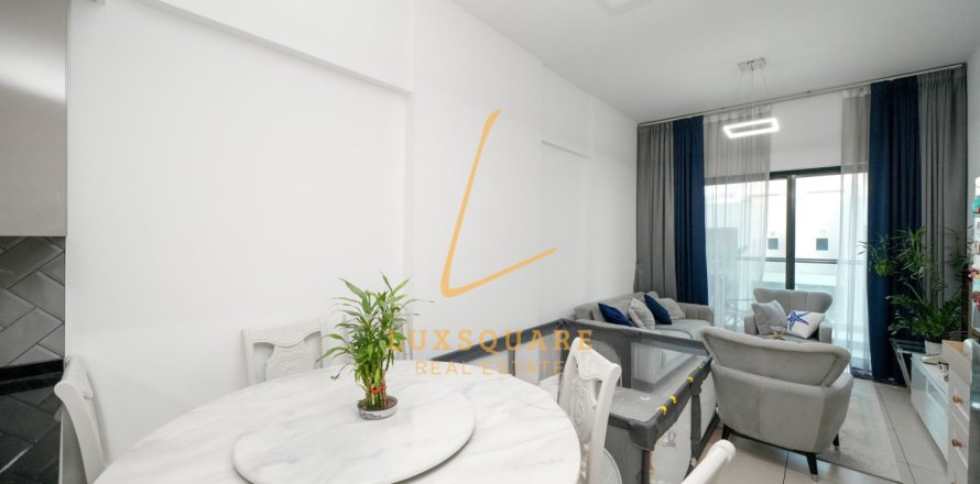 Korter asukohaga Jumeirah Village Circle, Dubai, AÜE: 1 magamistoaga, 77 m² Nr 751514