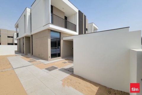 Villa en alquiler en Al Furjan, Dubai, EAU 4 dormitorios, 367 m2 № 630481 - foto 1