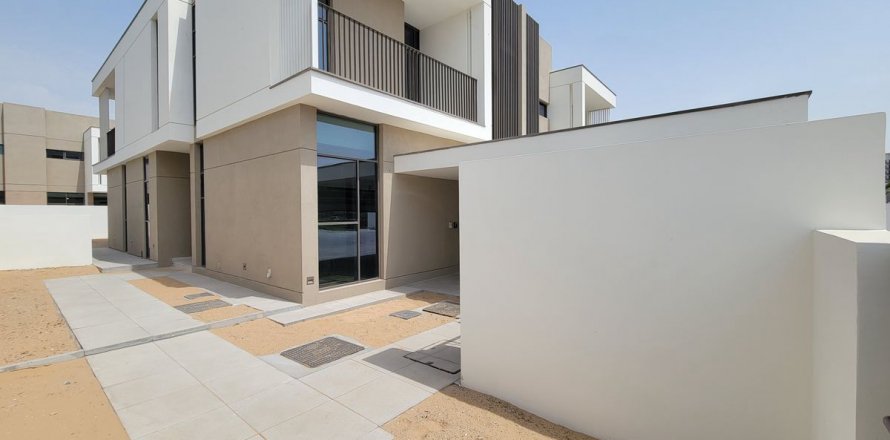 Villa en Al Furjan, Dubai, EAU 4 dormitorios, 367 m² № 630481