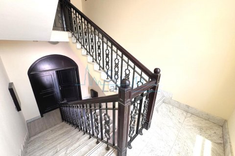 Vila v Jumeirah, Dubai, SAE 4 ložnice, 464.5 m² Č.: 629677 - fotografie 30