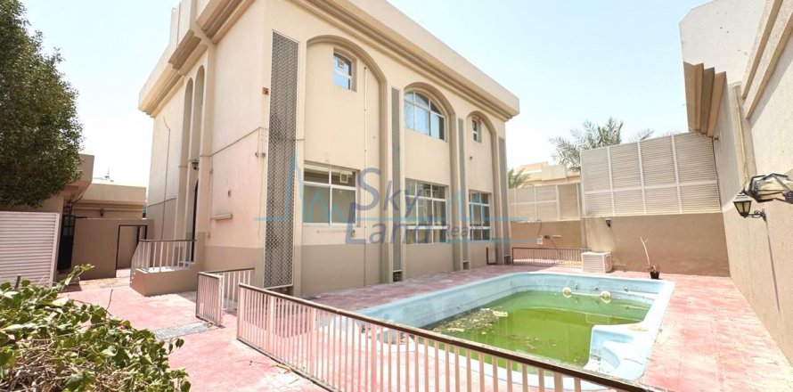Vila v Jumeirah, Dubai, SAE 4 ložnice, 464.5 m² Č.: 629677