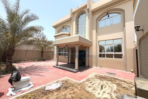 Vila v Jumeirah, Dubai, SAE 4 ložnice, 464.5 m² Č.: 629677 - fotografie 27