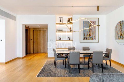 Снять в аренду квартиру в Джумейра, Дубай, ОАЭ 3 спальни, 251м2, № 684142 - фото 15