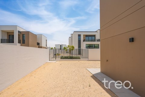 Rekkehus til salgs i Arabian Ranches 3, Dubai, Emiratene 4 soverom, 218.69 kvm Nr. 755437 - Foto 2