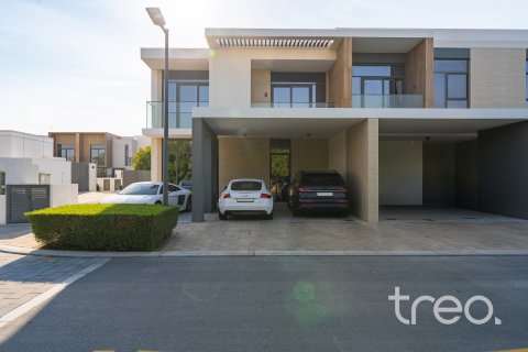 טאונהאוס ב Arabian Ranches 3, Dubai, איחוד האמירויות 4 חדרי שינה, 233 מ