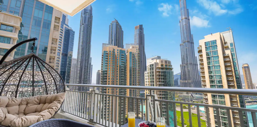 Leilighet i Downtown Dubai (Downtown Burj Dubai), Dubai, Emiratene 2 soverom, 119 kvm nr. 663272