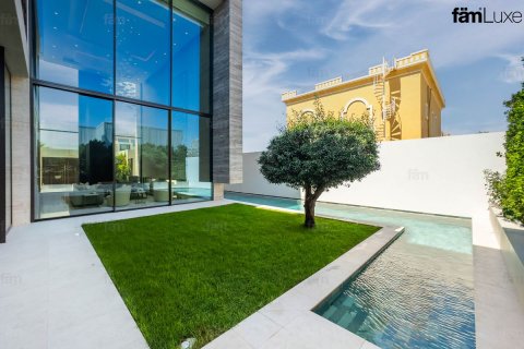 Vila di Al Barsha, Dubai, UAE 5 bilik tidur, 895.9 meter persegi № 702386 - foto 2