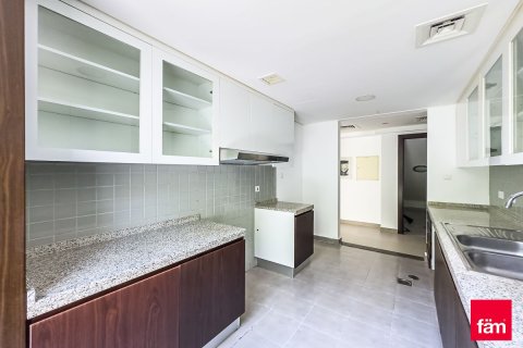 Adosado en alquiler en Dubai, EAU 3 dormitorios, 187.2 m2 № 702384 - foto 5