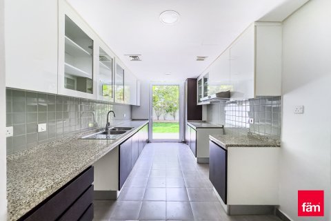 Adosado en alquiler en Dubai, EAU 3 dormitorios, 187.2 m2 № 702384 - foto 2