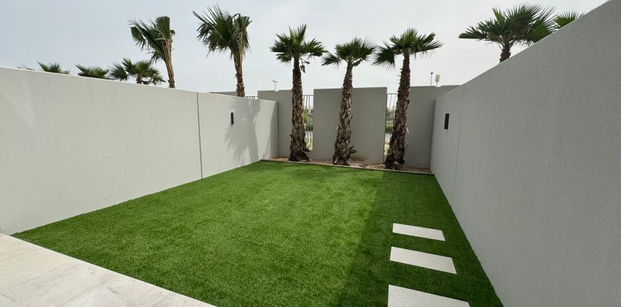 Townhouse in Mohammed Bin Rashid City, Dubai, UAE 2 bedrooms, 131 sq.m. № 712744