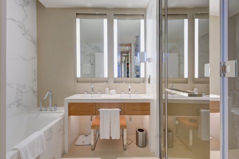 Apartament de vânzare în Downtown Dubai (Downtown Burj Dubai), Dubai, EAU 2 dormitoare, 117 mp.  №696080 - poză 16